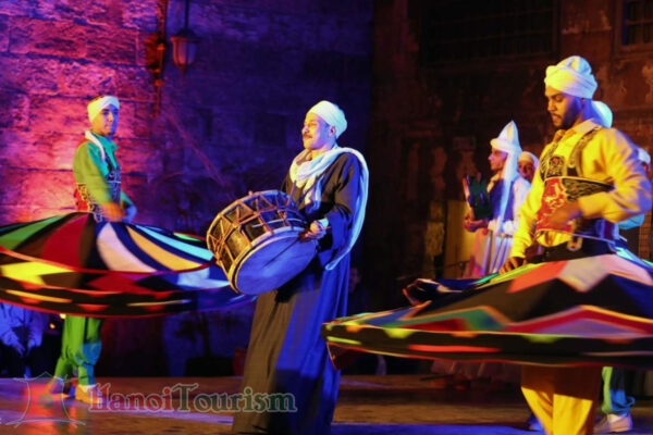Múa xoay Sufi (Tanoura) - Ai Cập